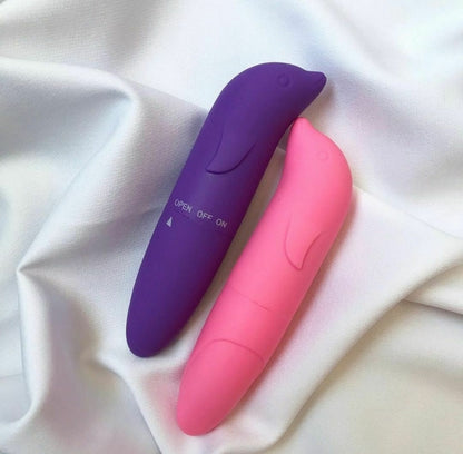 VIBRADOR PONTO G AVELUDADO COM FORMATO GOLFINHO MIESS